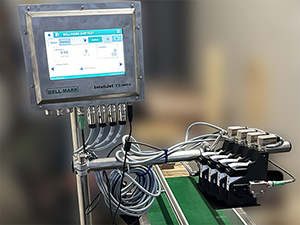 Ein TIJ-Drucker mit 4 Druckköpfen benötigt 1 HMI